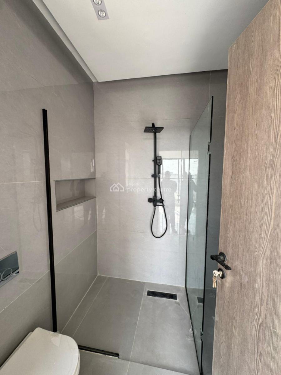 Luxury 2 Bedroom Apartment  with Excellent Facility, Lekki Phase 1, Lekki, Lagos, Flat / Apartment for Rent