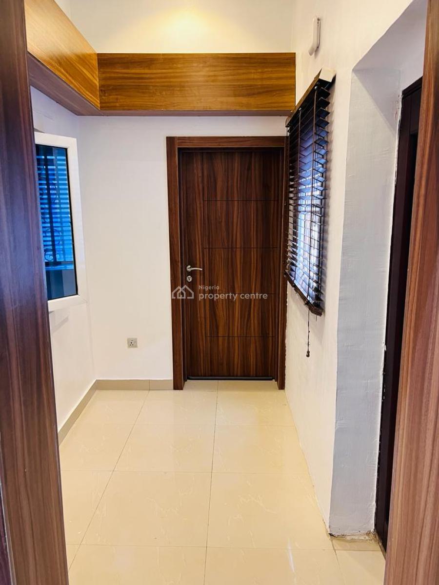 Velvet-luxurious 1bedroom Smart Home with Ps5, Pool,gym,balcony, Board, Lekki Phase 1, Lekki, Lagos, Flat / Apartment Short Let