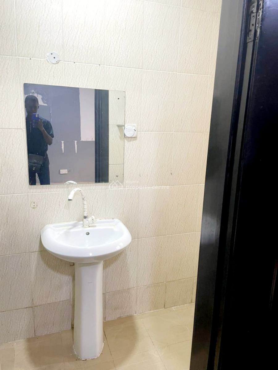 Standard Studio/self Contain with 24 Hours Power, Layi Yusuf Crescent, Lekki, Lagos, Self Contain (single Rooms) for Rent