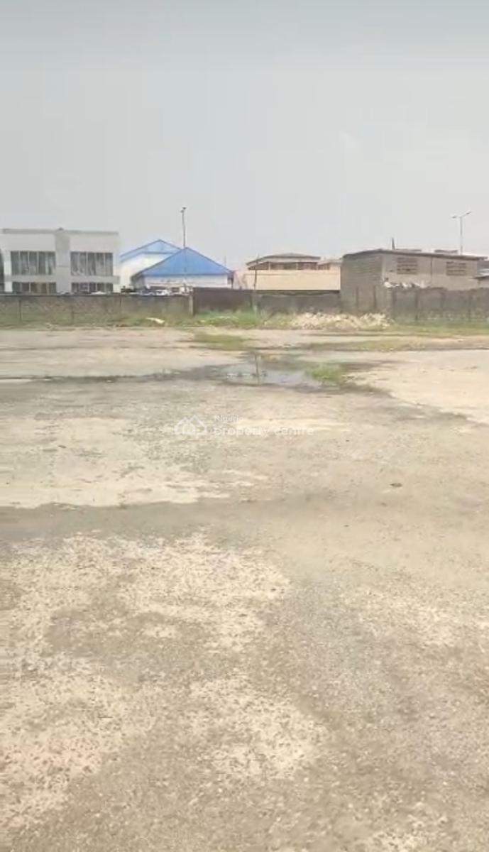 Large Massive Expanse of Land Six(6) Plot, Surulere, Lagos, Mixed-use Land for Sale