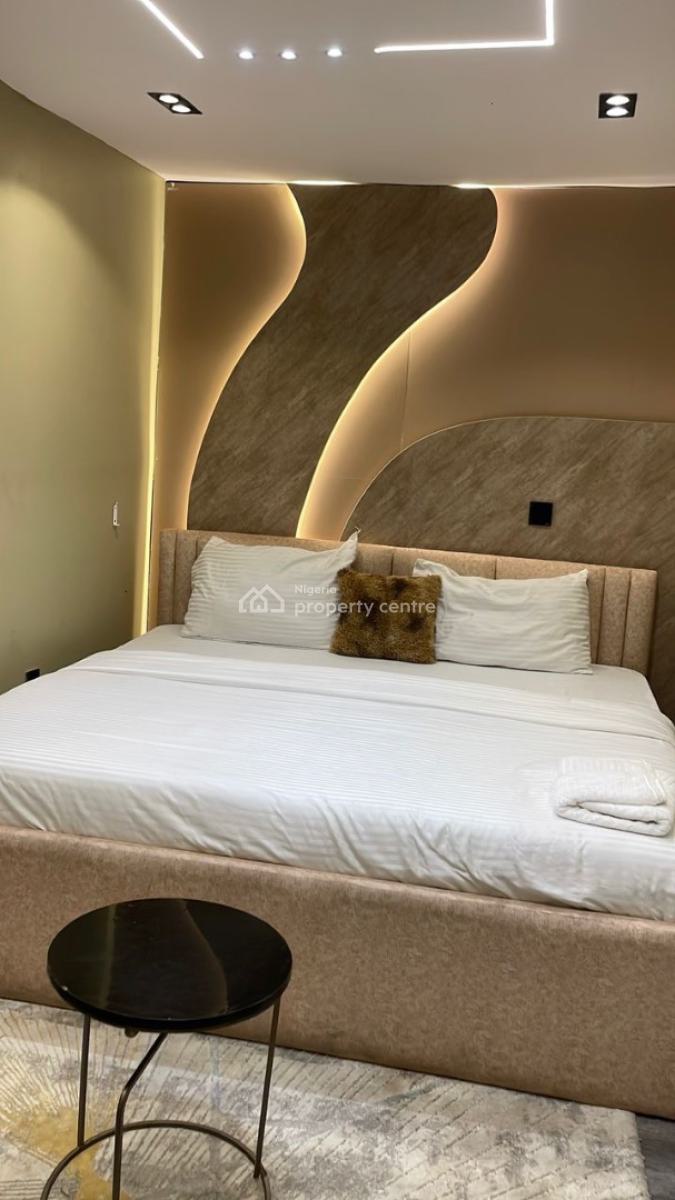 Luxurious and Spacious 2 Bedroom Apartment in a Secured Estate, Lekki Phase 1, Lekki, Lagos, House Short Let