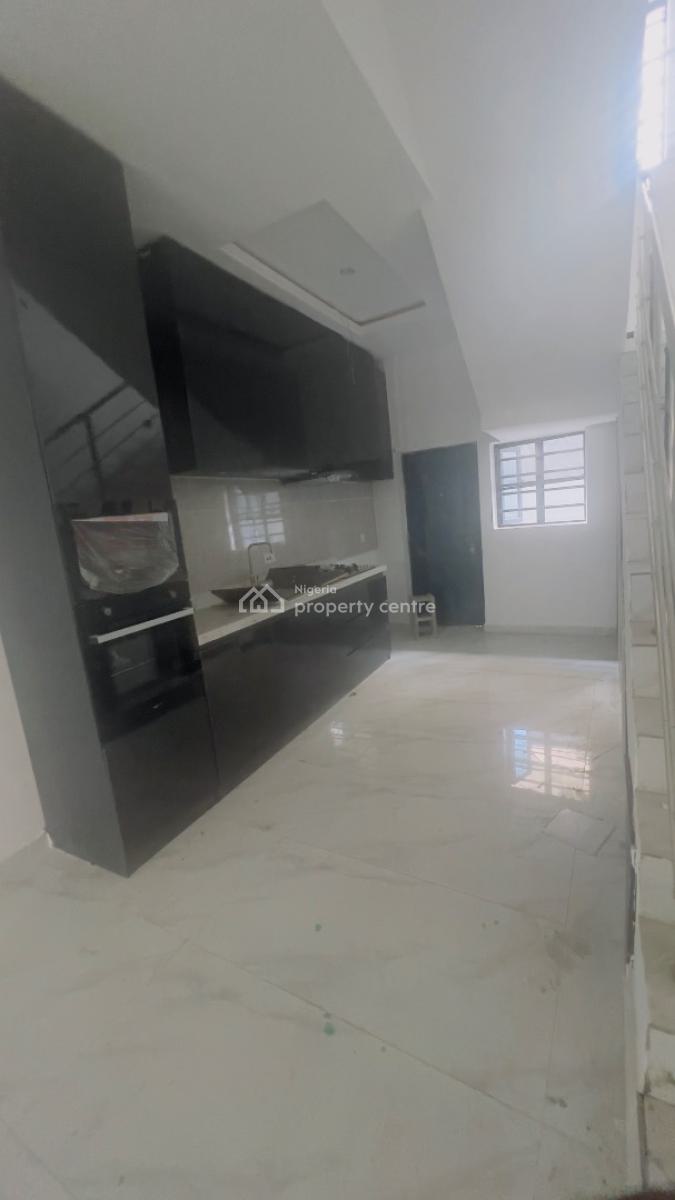 2 Bedroom Duplex, Off Freedom Way, Lekki Phase 1, Lekki, Lagos, Terraced Duplex for Rent
