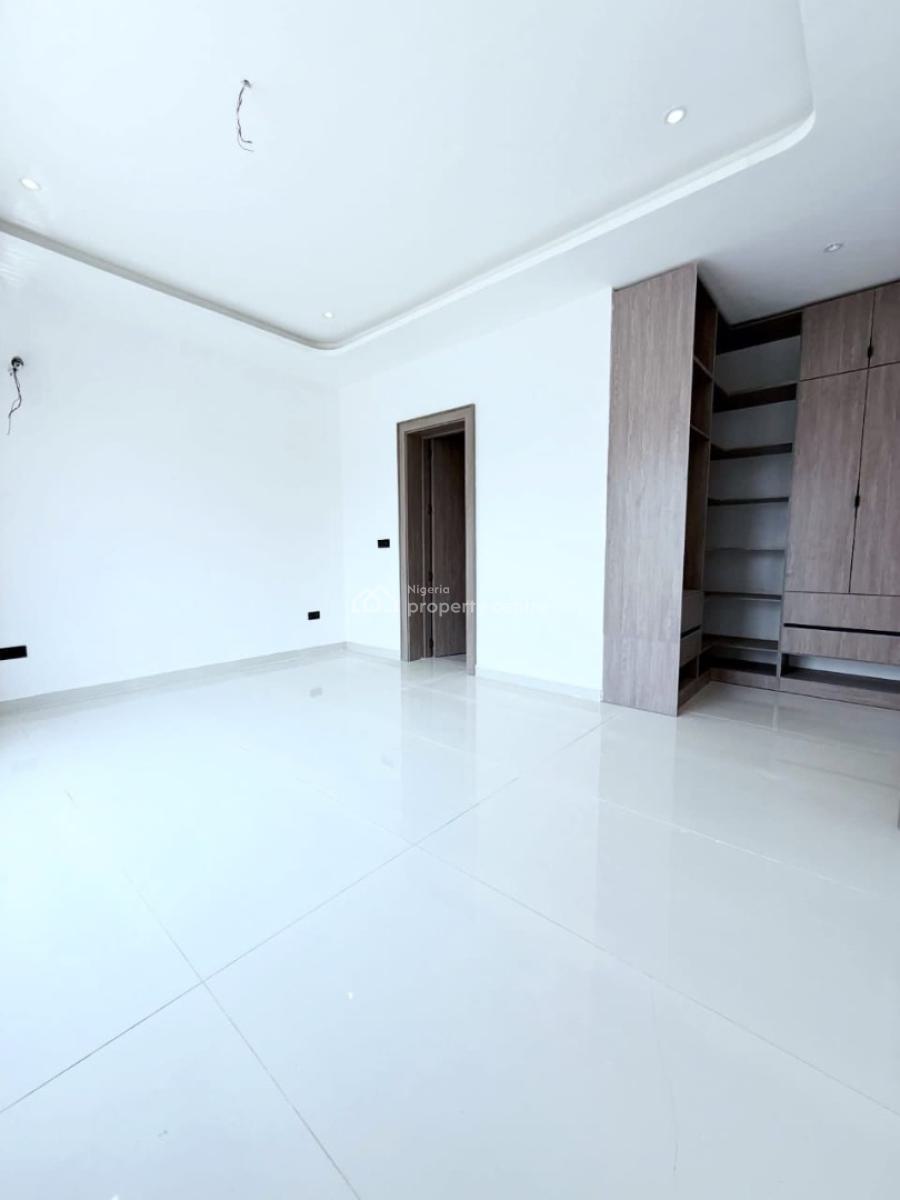 Experience Luxury and Convenience 2-bedroom Apartment, Lekki Phase 1, Lekki, Lagos, Flat / Apartment for Sale