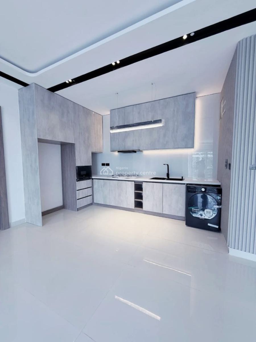 Experience Luxury and Convenience 2-bedroom Apartment, Lekki Phase 1, Lekki, Lagos, Flat / Apartment for Sale