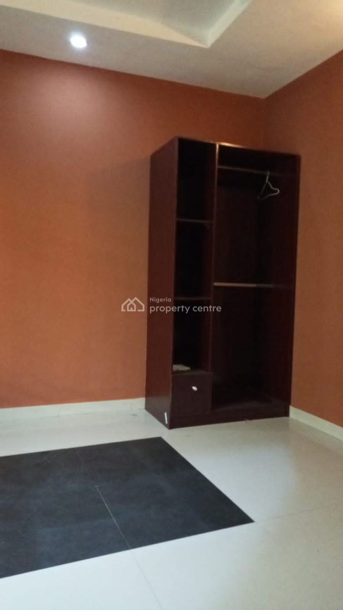 Rooms in a Shared Apartment with Furnished Parlour & Equipped Kitchen, Sangotedo, Ajah, Lagos, Flat / Apartment for Rent