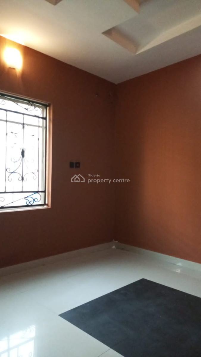Rooms in a Shared Apartment with Furnished Parlour & Equipped Kitchen, Sangotedo, Ajah, Lagos, Flat / Apartment for Rent