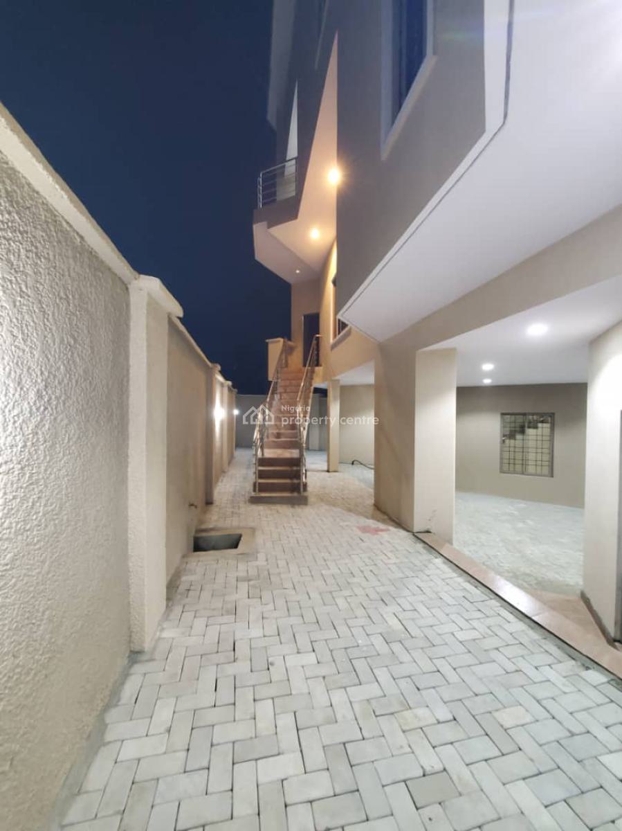 6 Unit 4 Bedrooms Terraced Duplex, Guzape District, Abuja, Terraced Duplex for Sale