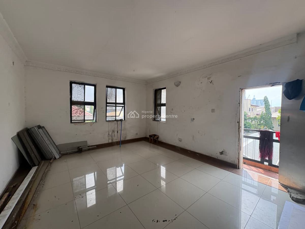 Shop Space, Admiralty Road Lekki Phase 1, Lekki, Lagos, Office Space for Rent