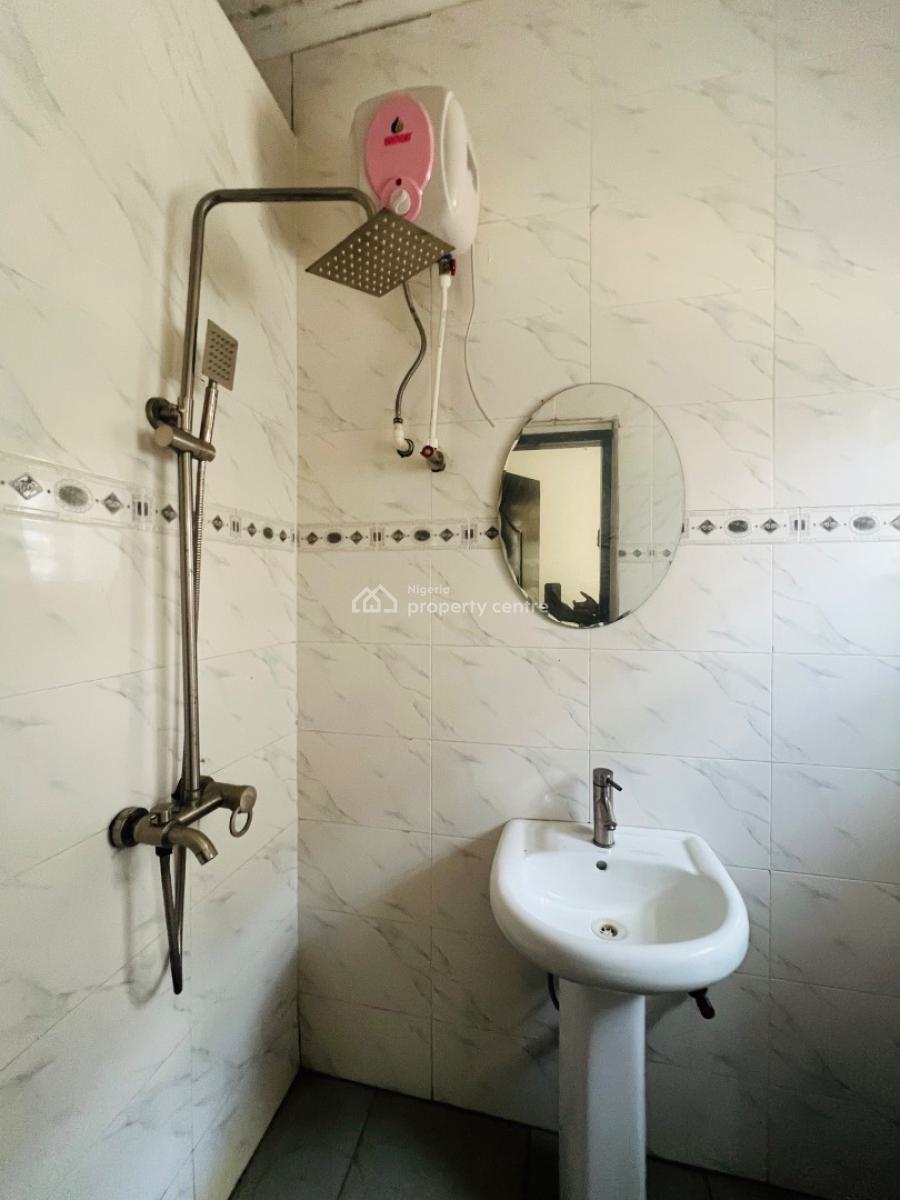 Exquisite 2 Bedroom Apartment, Orchid Road, Lekki, Lagos, Flat / Apartment for Rent