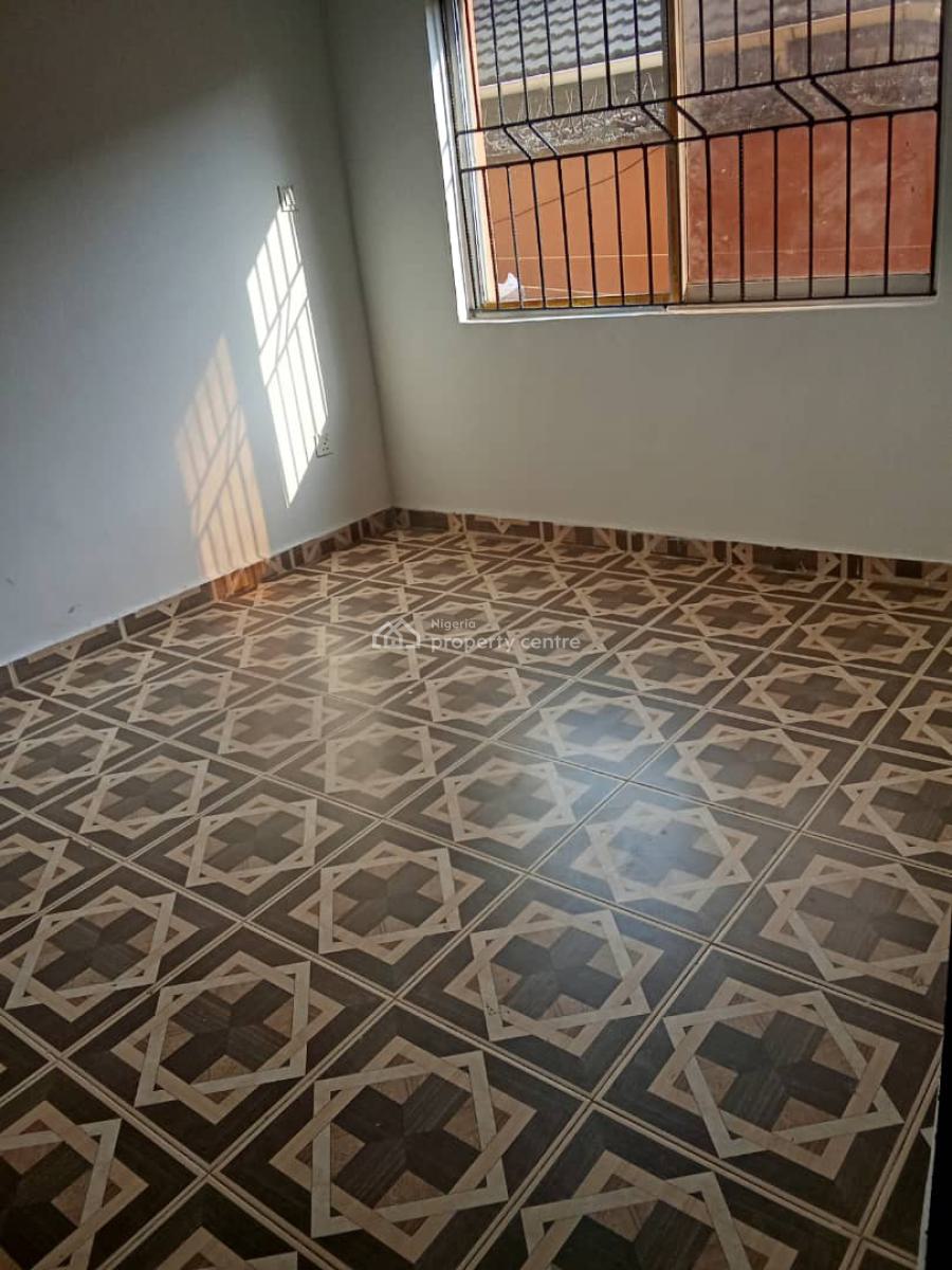 a Well-maintained 3 Bedroom Flat Located in The Serene and Secure Ikat, Ikate Elegushi, Lekki, Lagos, Flat / Apartment for Rent