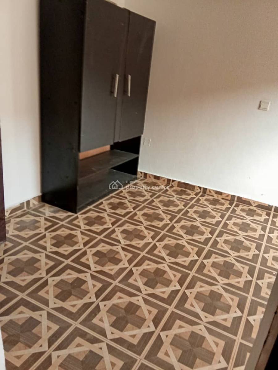 a Well-maintained 3 Bedroom Flat Located in The Serene and Secure Ikat, Ikate Elegushi, Lekki, Lagos, Flat / Apartment for Rent