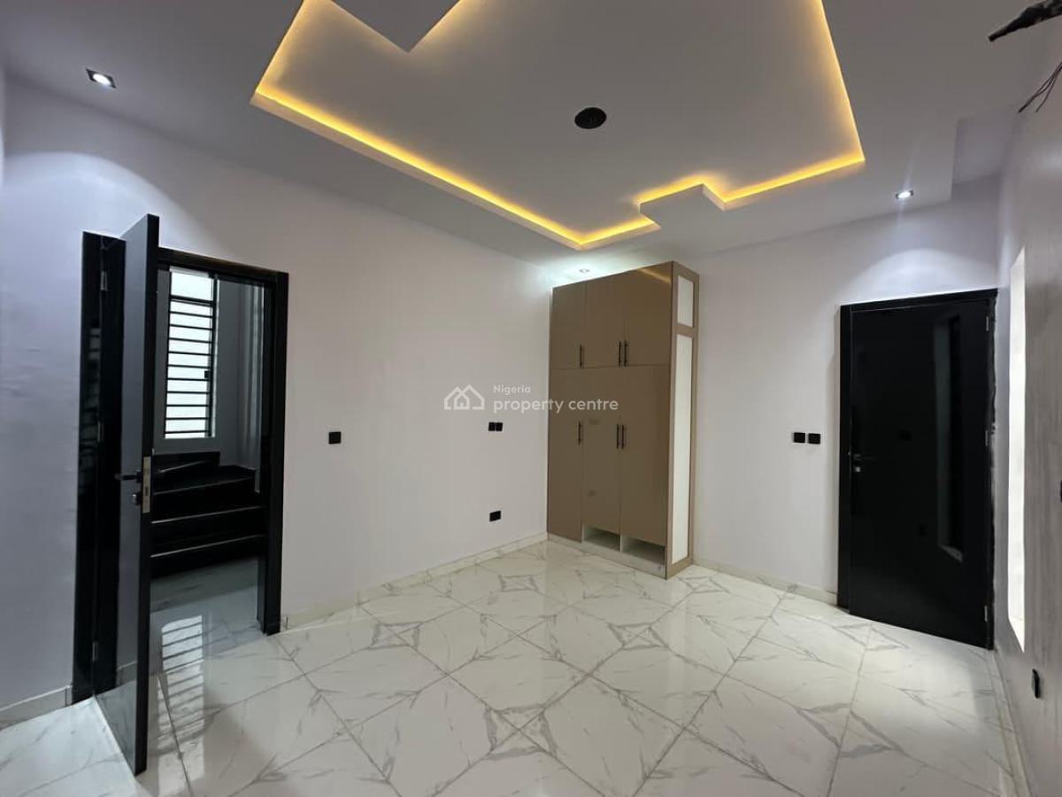 5 Bedroom Fully Detached House with Bq in Lekki, Ikota, Lekki, Lagos, Detached Duplex for Sale