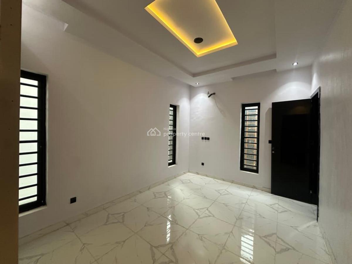 5 Bedroom Fully Detached House with Bq in Lekki, Ikota, Lekki, Lagos, Detached Duplex for Sale