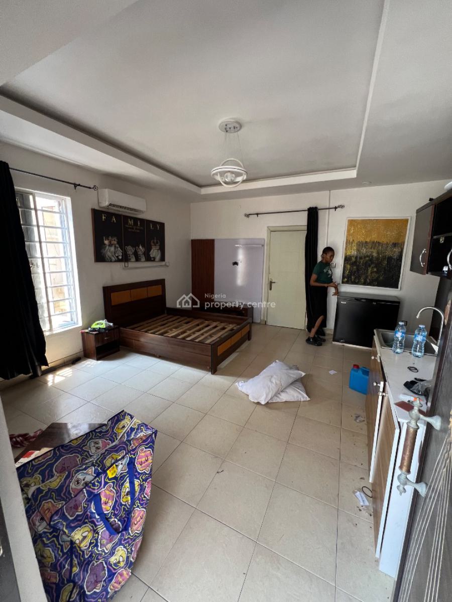 Spacious Studio Apartment, Bakare Estate, Agungi, Lekki, Lagos, Self Contain (single Rooms) for Rent