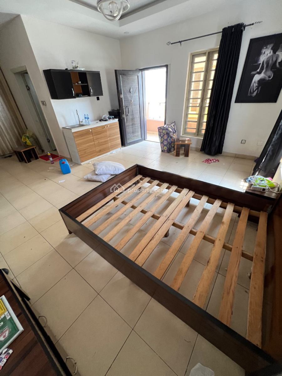 Spacious Studio Apartment, Bakare Estate, Agungi, Lekki, Lagos, Self Contain (single Rooms) for Rent