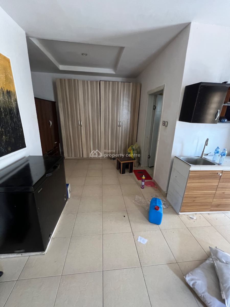 Spacious Studio Apartment, Bakare Estate, Agungi, Lekki, Lagos, Self Contain (single Rooms) for Rent