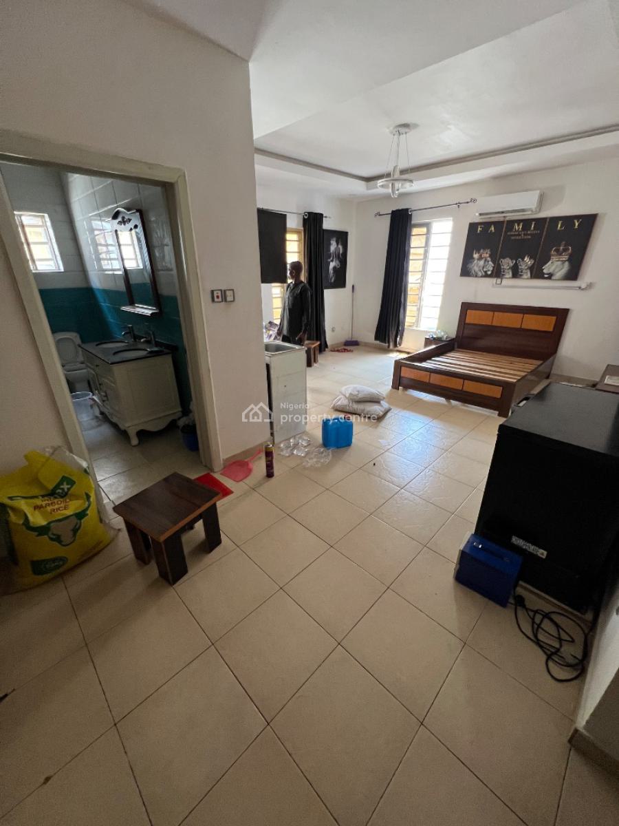 Spacious Studio Apartment, Bakare Estate, Agungi, Lekki, Lagos, Self Contain (single Rooms) for Rent