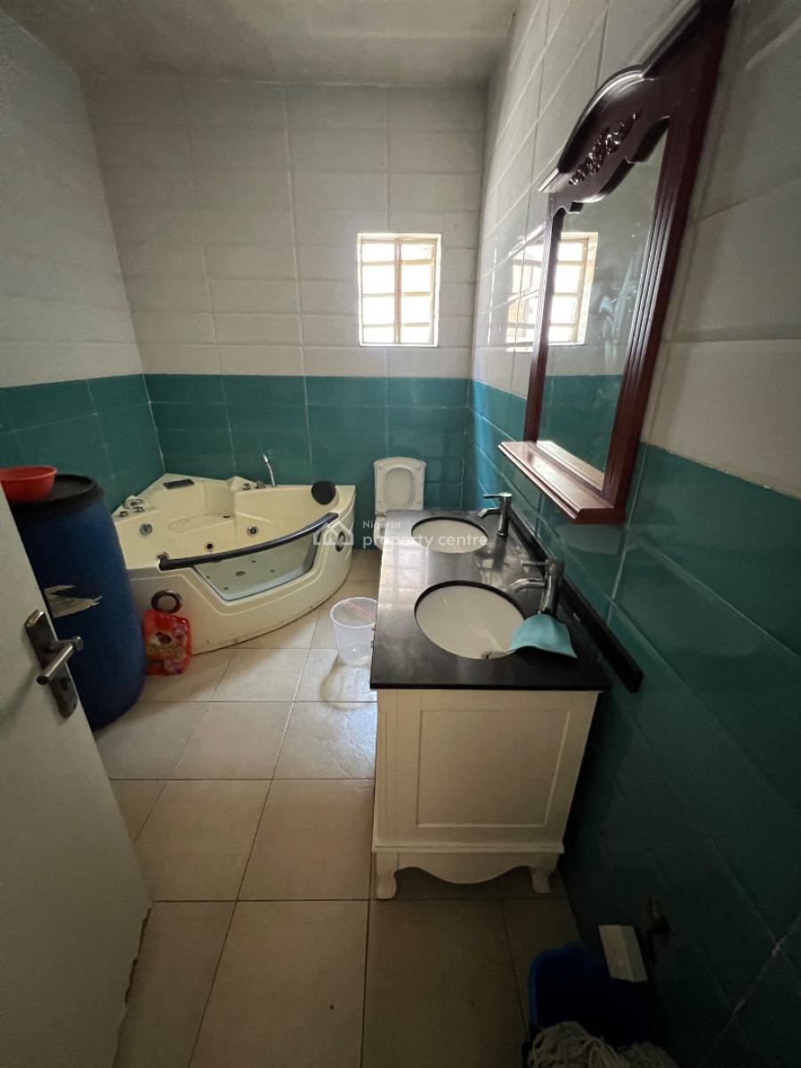 Spacious Studio Apartment, Bakare Estate, Agungi, Lekki, Lagos, Self Contain (single Rooms) for Rent