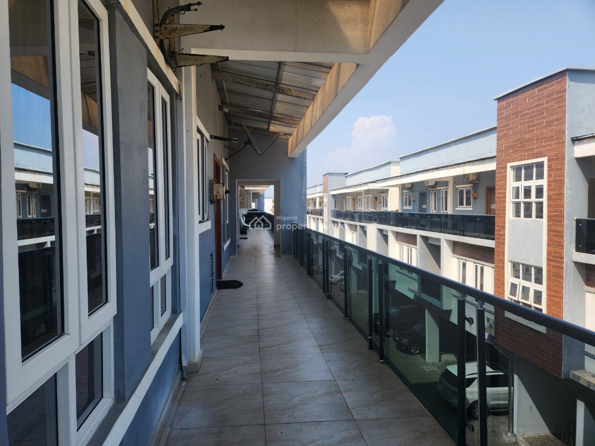 Furnished and Serviced 2 Bedrooms Penthouse, Victoria Bay Estate 3, Ikate Elegushi, Lekki, Lagos, Flat / Apartment for Rent