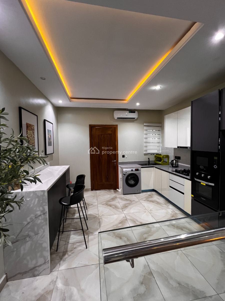 Luxury 2 Bedroom Duplex Penthouse, Off Freedom Way, Lekki Phase 1, Lekki, Lagos, Flat / Apartment for Sale