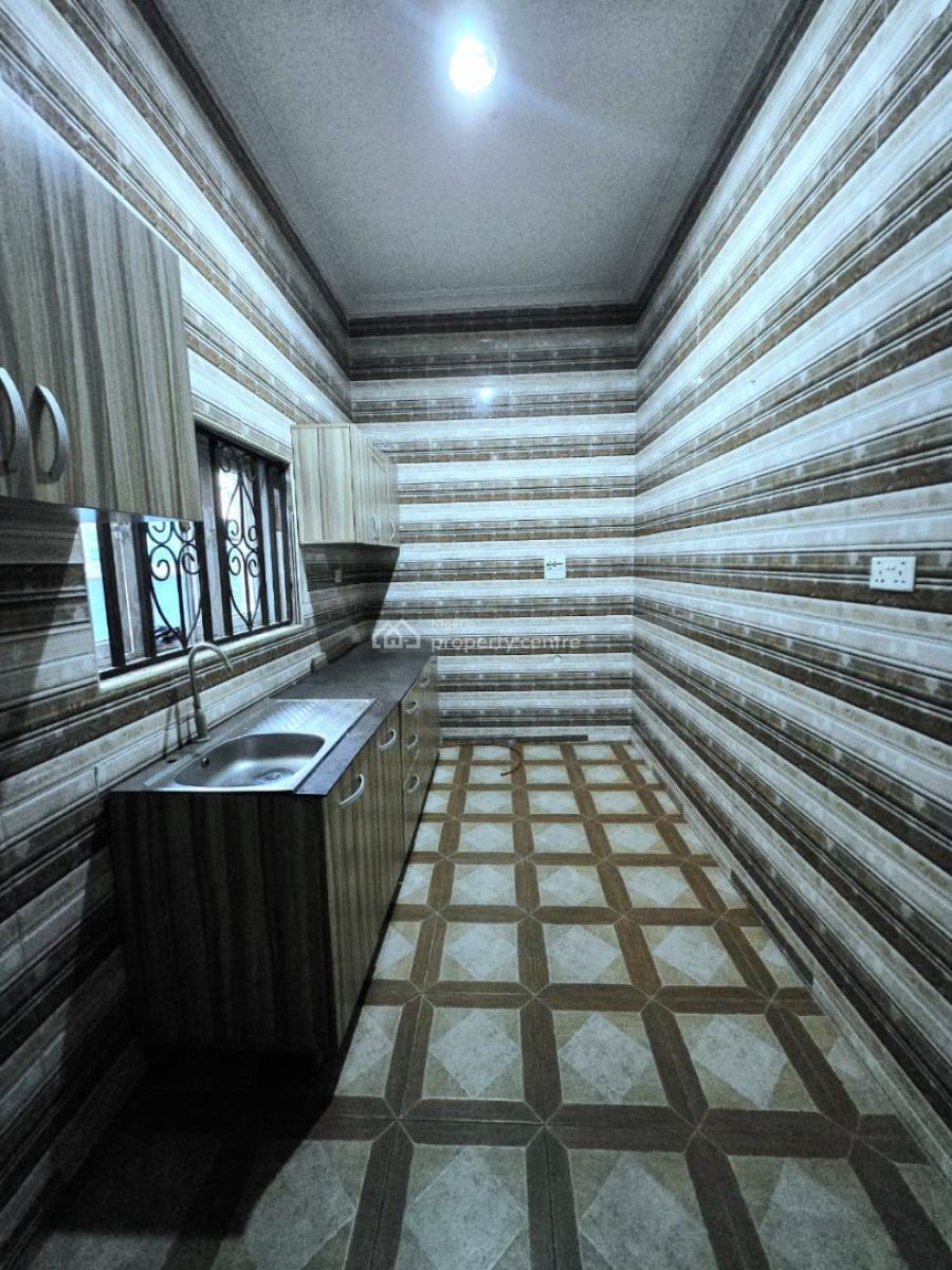 Well Maintained 2 Bedroom Terrace Duplex, Lekki Phase 1, Lekki, Lagos, Detached Duplex for Rent