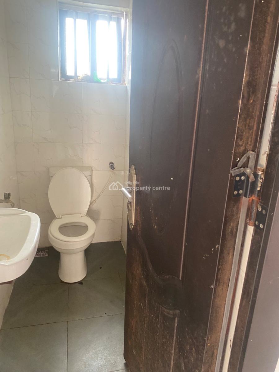 Modern 2 Bedroom Flat, Ori-oke, Ogudu, Lagos, Flat / Apartment for Rent