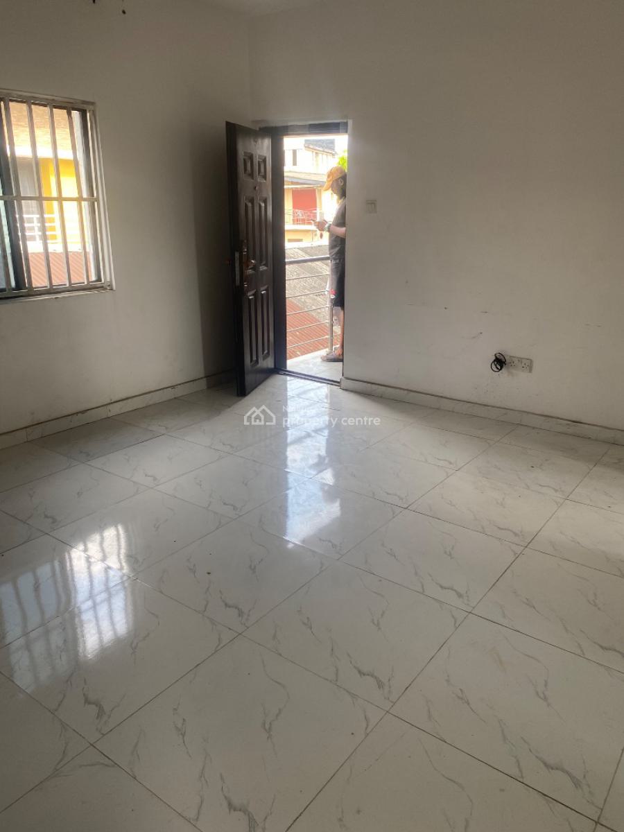 Modern 2 Bedroom Flat, Ori-oke, Ogudu, Lagos, Flat / Apartment for Rent