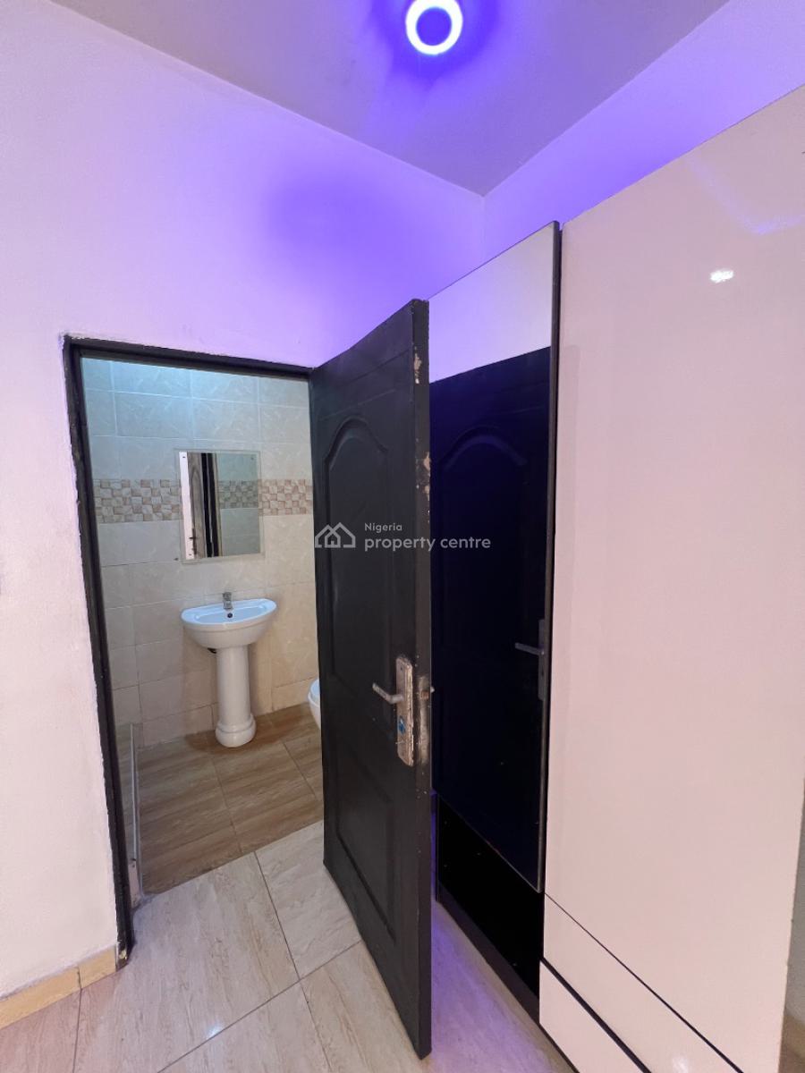 Spacious and Clean 2-bedroom Flat in Contemporary High-rise Building, Ikate Elegushi, Lekki, Lagos, Flat / Apartment for Rent