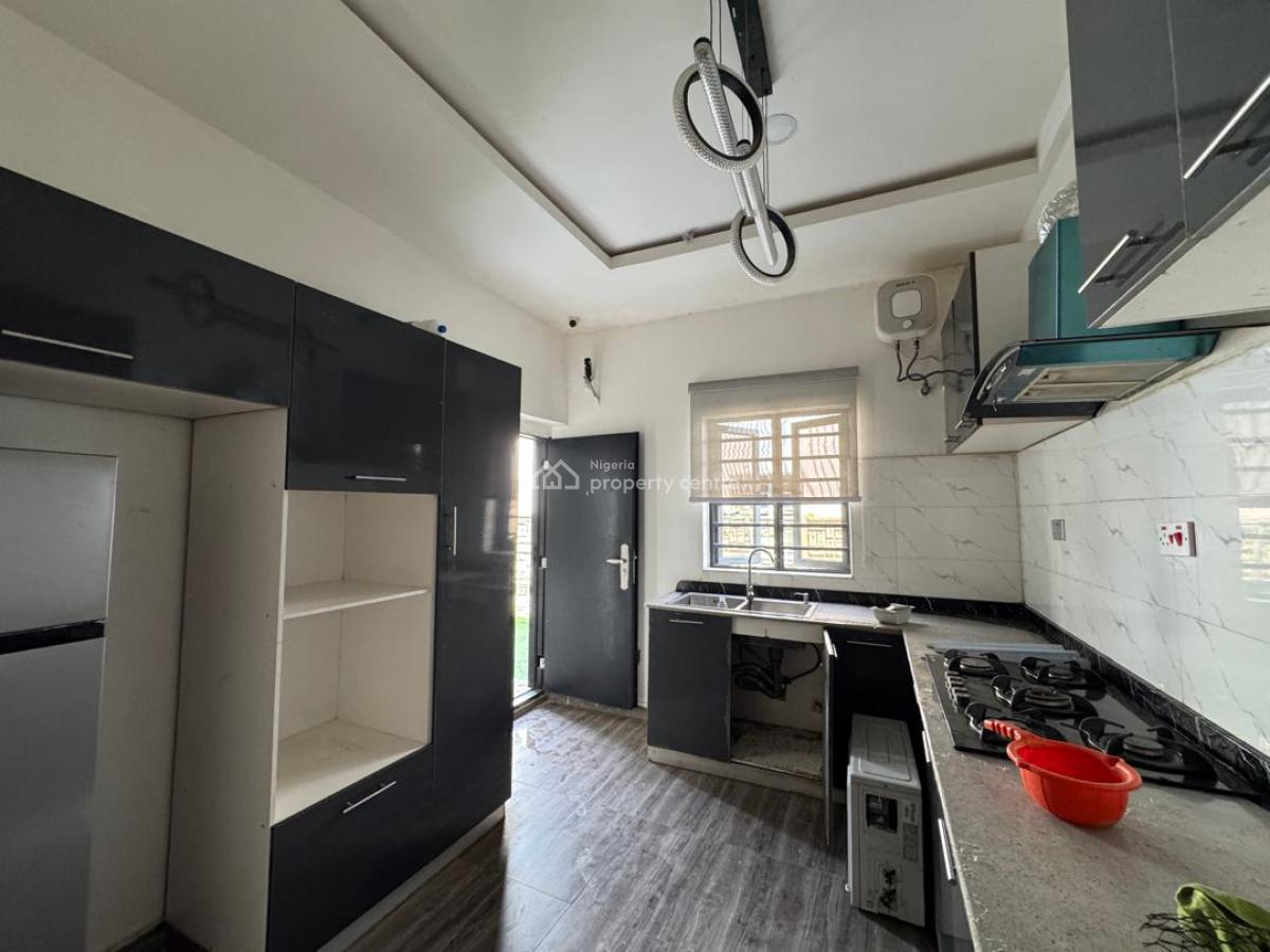 Well Maintained 3 Bedroom Terrace Duplex in Pennek Estate, Sangotedo, Ajah, Lagos, Terraced Duplex for Rent