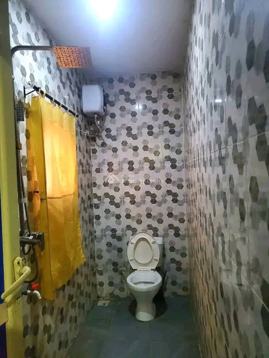 Actively Functioning 25 Rooms Hotel, Gowon Estate, Egbeda, Alimosho, Lagos, Hotel / Guest House for Sale