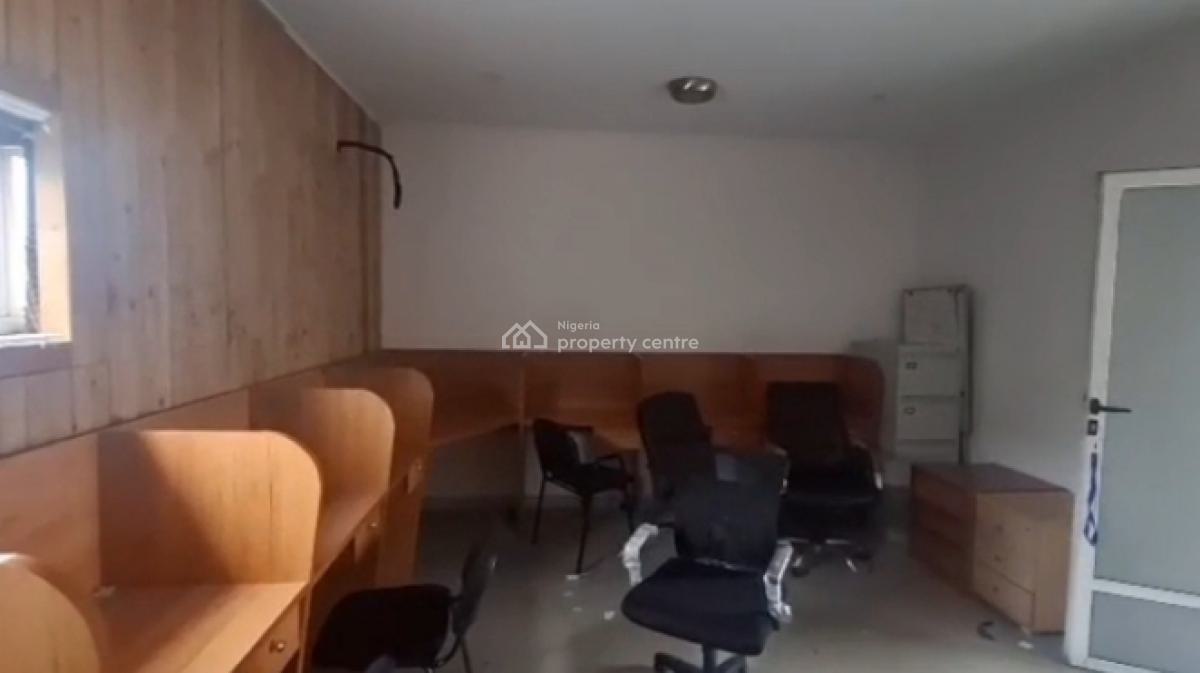 Office Space Measuring 30sqm, Off Ajose Adeogun, Victoria Island (vi), Lagos, Office Space for Rent