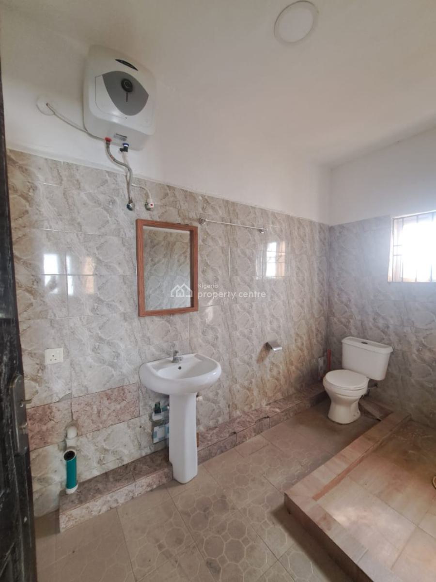 Location   Luxury and Spacious 3bed Flat Upsta, Salem, Ikate Elegushi, Lekki, Lagos, Flat / Apartment for Rent