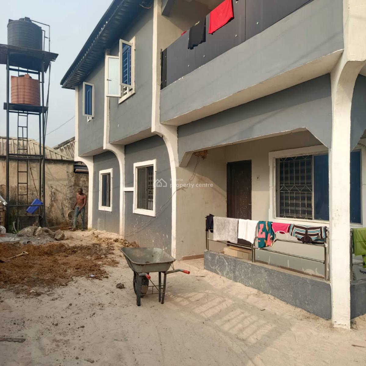 Upstairs Building of Six Two Bedroom Flats, Off Jakpa Road Effurun, Effurun, Uvwie, Delta, House for Sale