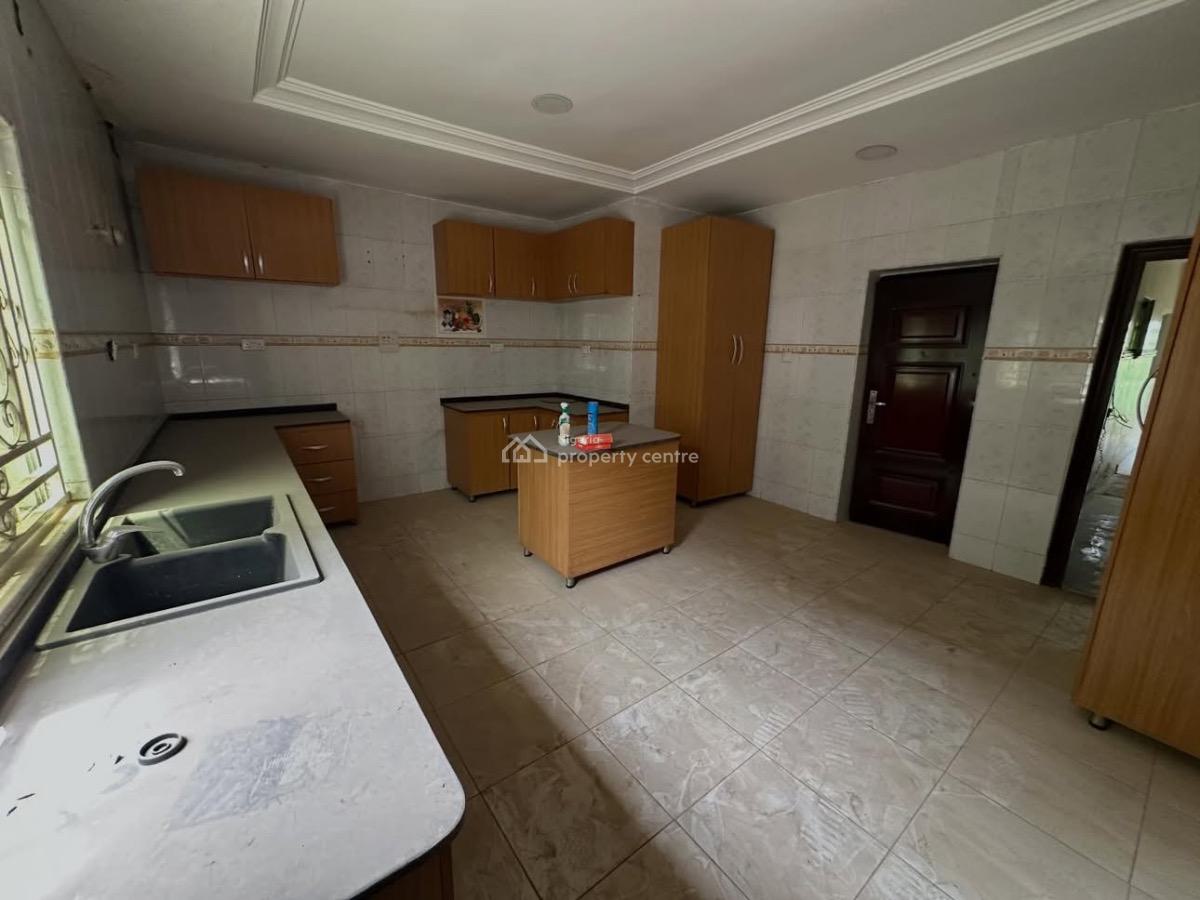 3 Bedroom Detached Duplex with 2 Room Bq, Lugbe District, Abuja, Detached Duplex for Sale