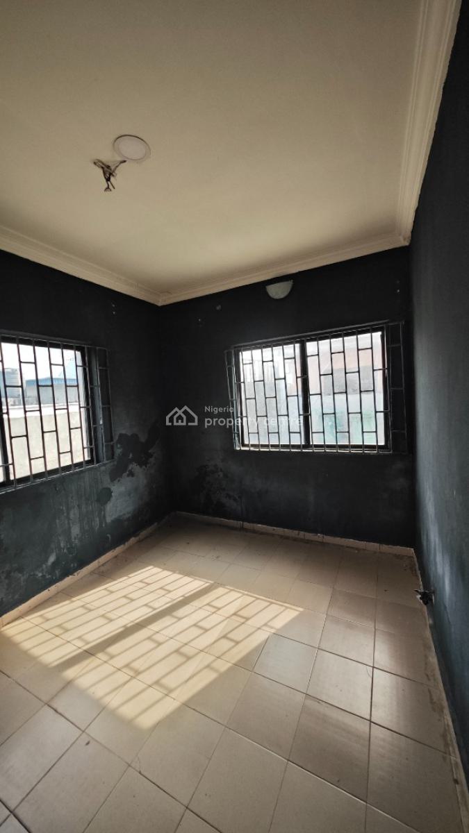 Self Service 2 Bedrooms Flat in Oniru Resettlements Scheme, Off Palace Road, Oniru, Victoria Island (vi), Lagos, Flat / Apartment for Rent