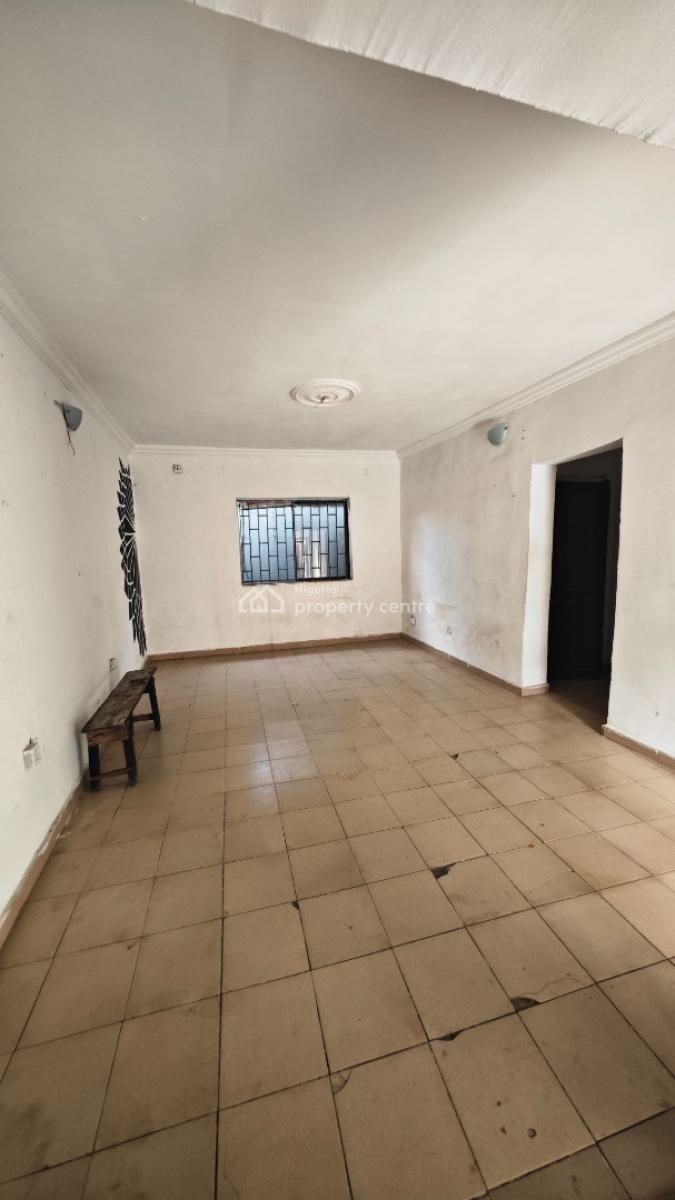 Self Service 2 Bedrooms Flat in Oniru Resettlements Scheme, Off Palace Road, Oniru, Victoria Island (vi), Lagos, Flat / Apartment for Rent