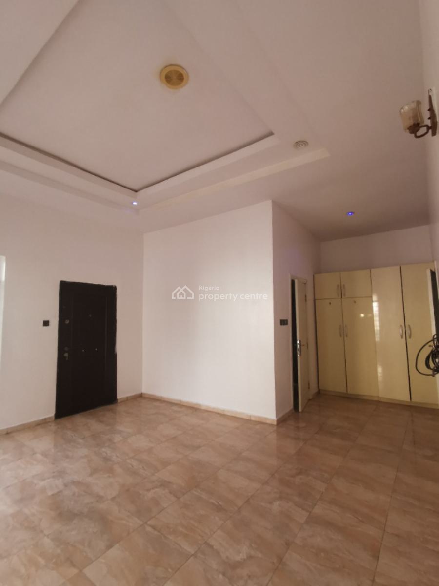 Portable Master Bedroom in a Shared Apartment, Ikota Villa Estate Ikota Lekki Lagos, Ikota, Lekki, Lagos, Flat / Apartment for Rent