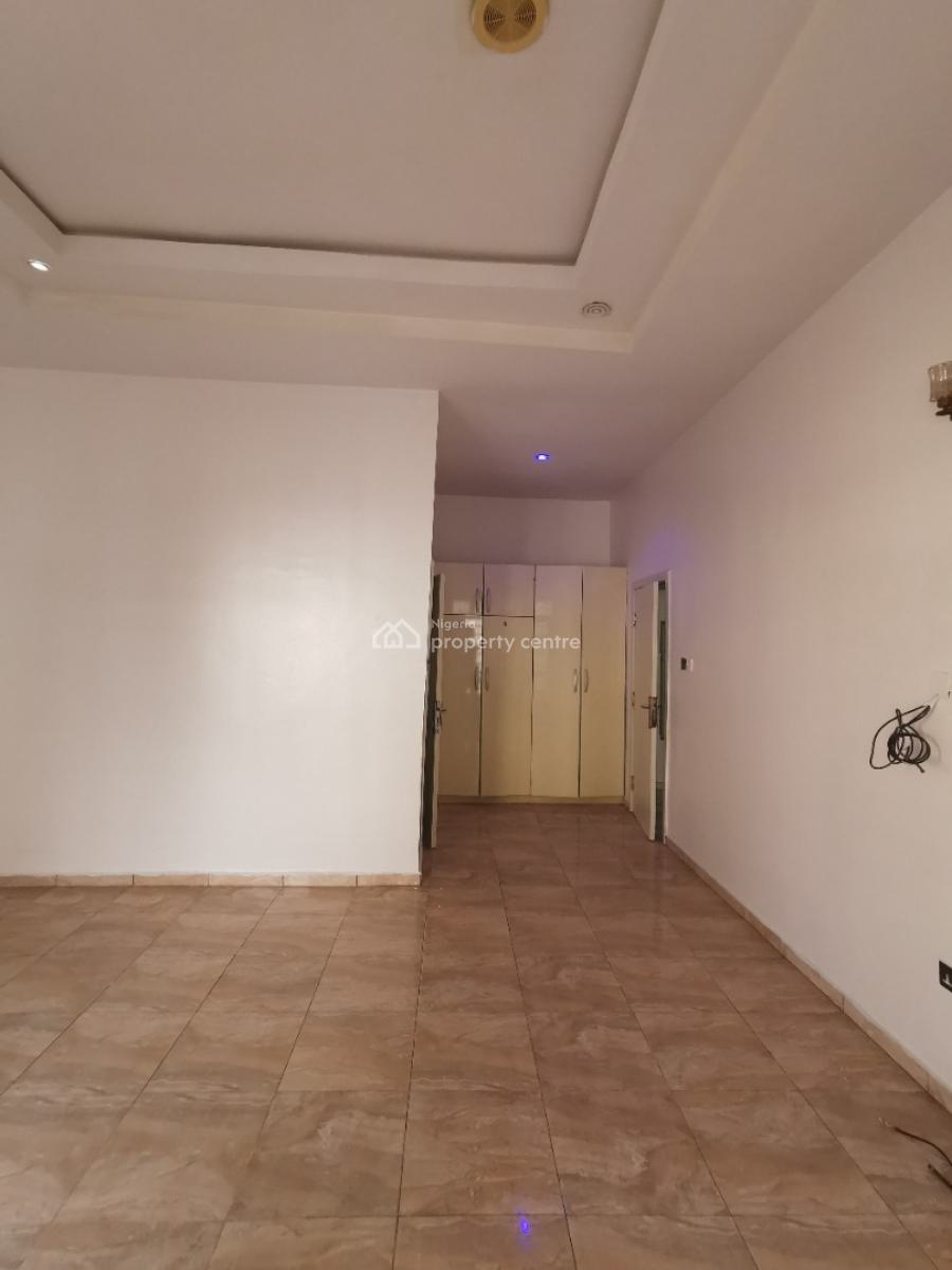 Portable Master Bedroom in a Shared Apartment, Ikota Villa Estate Ikota Lekki Lagos, Ikota, Lekki, Lagos, Flat / Apartment for Rent