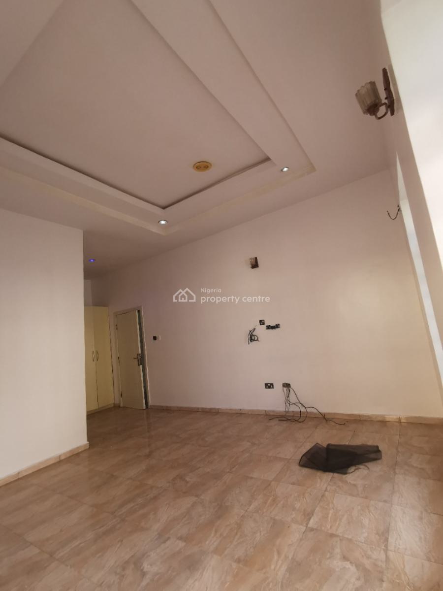 Portable Master Bedroom in a Shared Apartment, Ikota Villa Estate Ikota Lekki Lagos, Ikota, Lekki, Lagos, Flat / Apartment for Rent