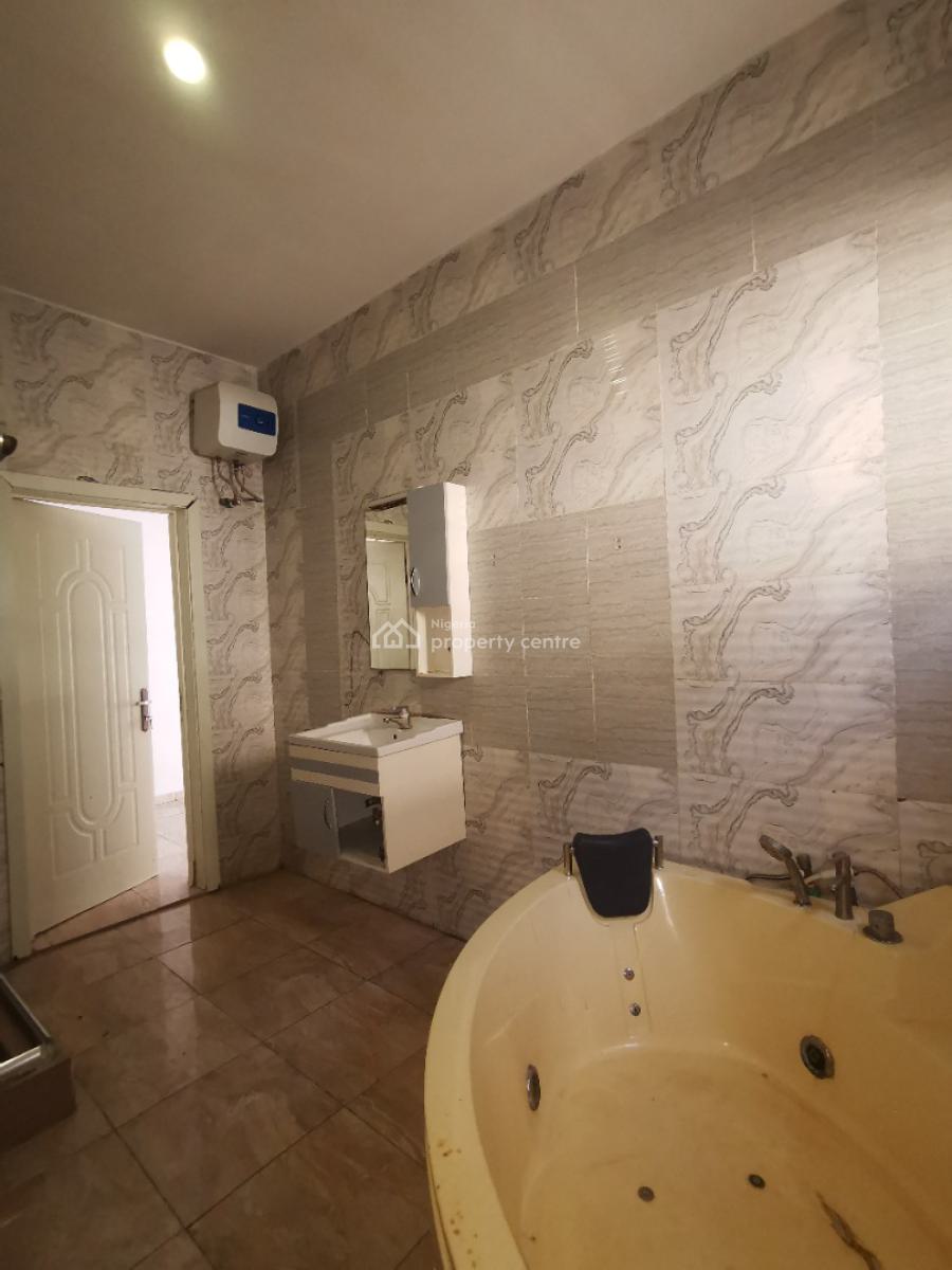 Portable Master Bedroom in a Shared Apartment, Ikota Villa Estate Ikota Lekki Lagos, Ikota, Lekki, Lagos, Flat / Apartment for Rent