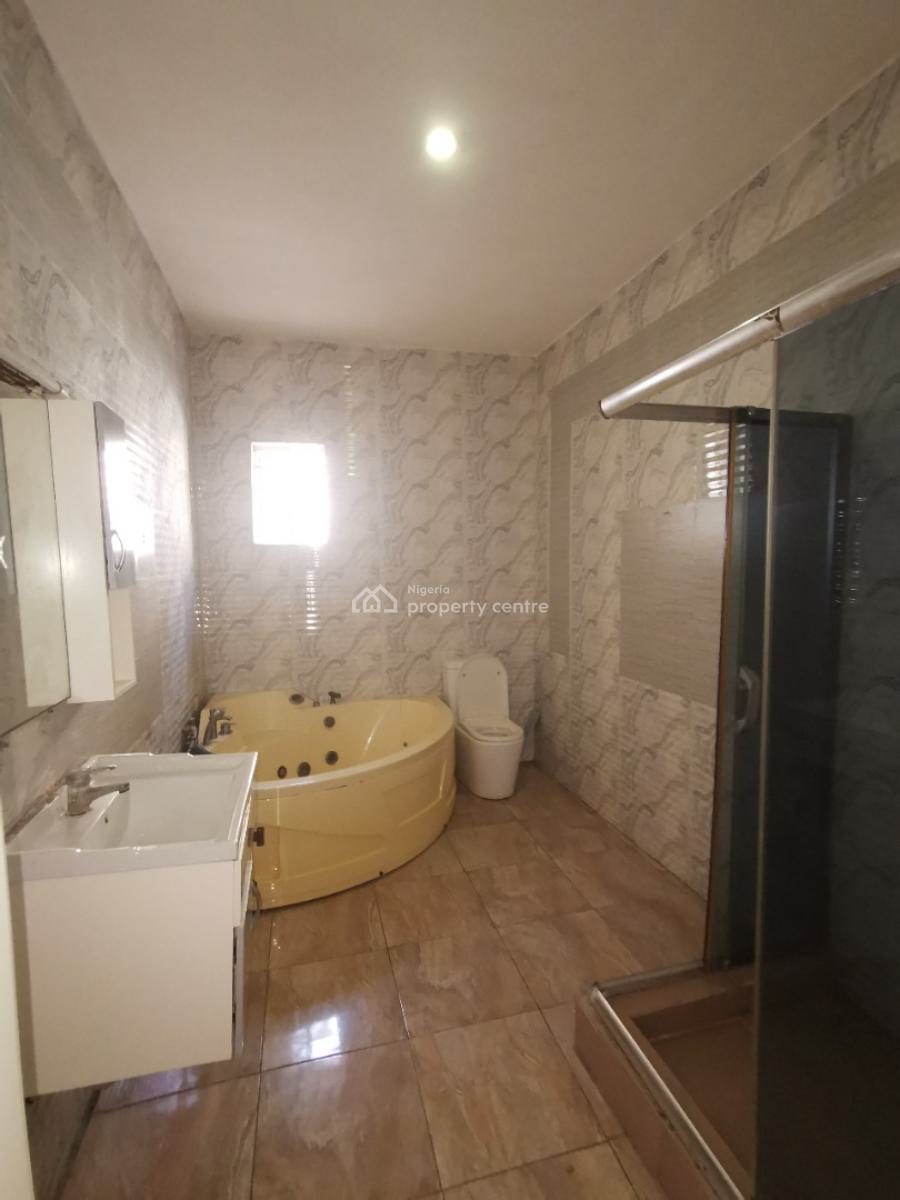 Portable Master Bedroom in a Shared Apartment, Ikota Villa Estate Ikota Lekki Lagos, Ikota, Lekki, Lagos, Flat / Apartment for Rent