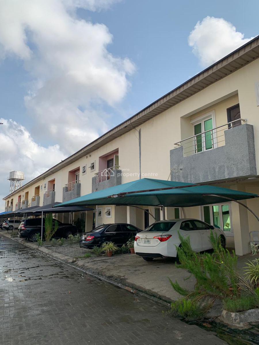 Spacious 3 Bedroom Semi-detached with Bq, Ikate, Lekki, Lagos, Semi-detached Duplex for Rent