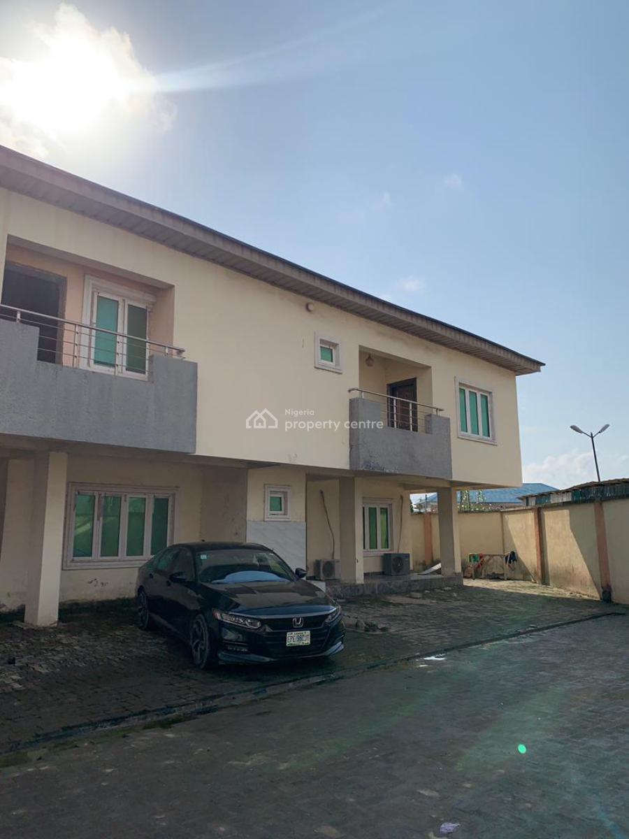 Spacious 3 Bedroom Semi-detached with Bq, Ikate, Lekki, Lagos, Semi-detached Duplex for Rent