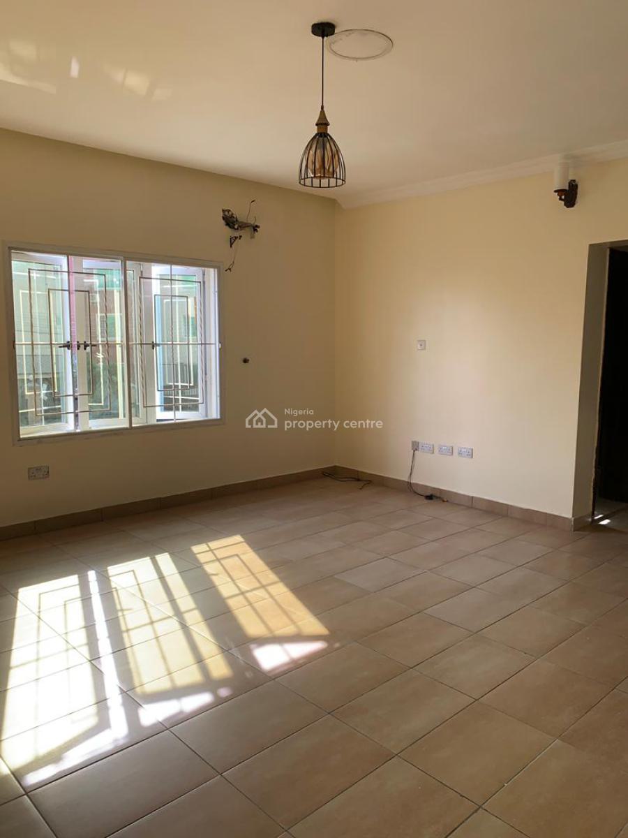 Spacious 3 Bedroom Semi-detached with Bq, Ikate, Lekki, Lagos, Semi-detached Duplex for Rent