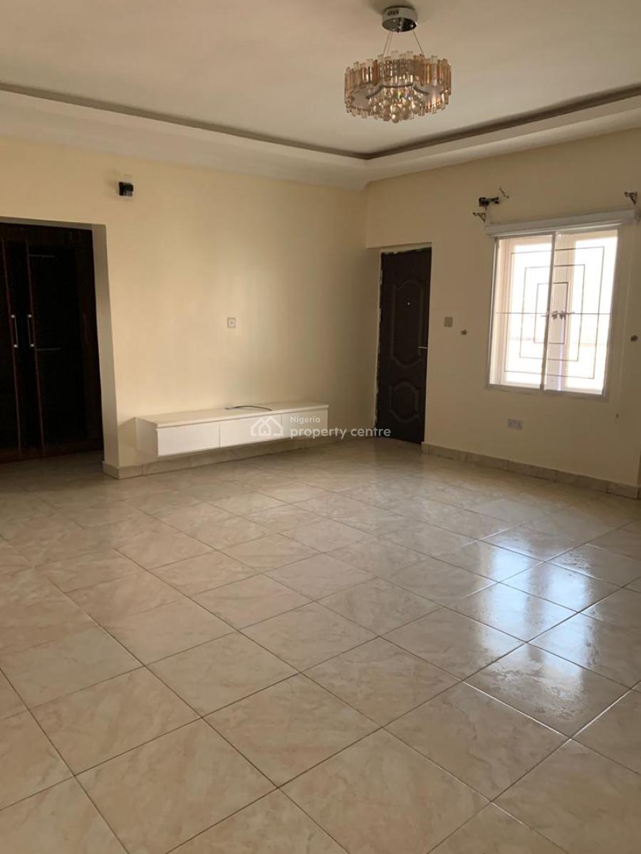 Spacious 3 Bedroom Semi-detached with Bq, Ikate, Lekki, Lagos, Semi-detached Duplex for Rent