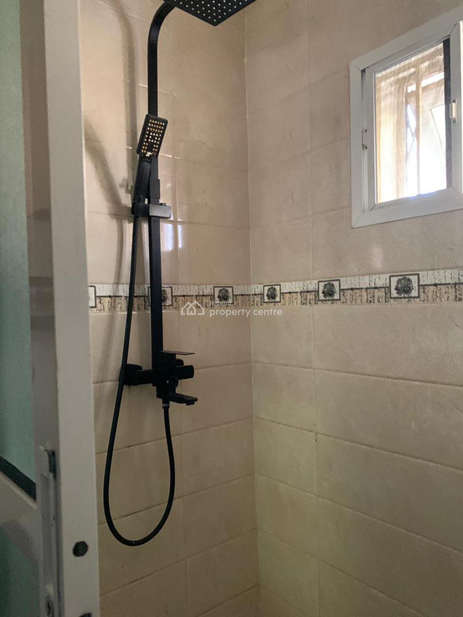 Spacious 3 Bedroom Semi-detached with Bq, Ikate, Lekki, Lagos, Semi-detached Duplex for Rent