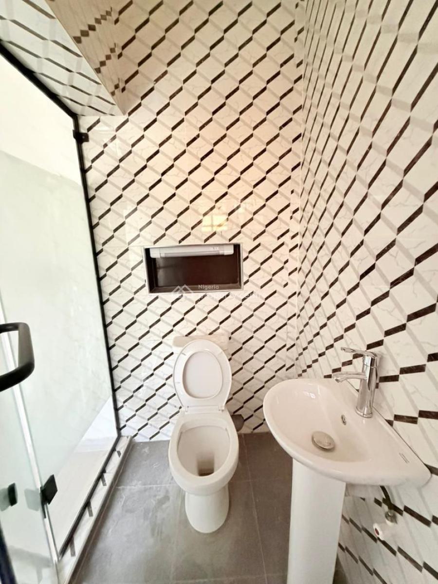 2 Bedroom Apartment, Magodo Phase 1, Gra Phase 1, Magodo, Lagos, Flat / Apartment for Sale