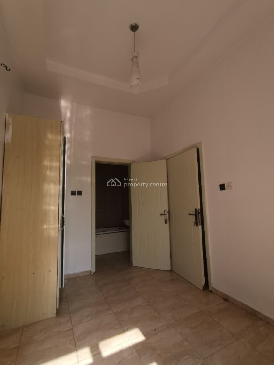 Room Upstairs in a Shared Apartment, Ikota Villa Estate Ikota Lekki Lagos, Ikota, Lekki, Lagos, Flat / Apartment for Rent