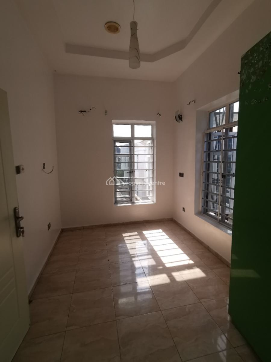 Room Upstairs in a Shared Apartment, Ikota Villa Estate Ikota Lekki Lagos, Ikota, Lekki, Lagos, Flat / Apartment for Rent