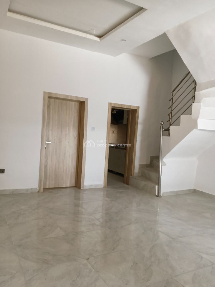 Distress 3bedroom Terrace Duplex with Premium Finishing, Ajah, Lagos, Terraced Duplex for Sale